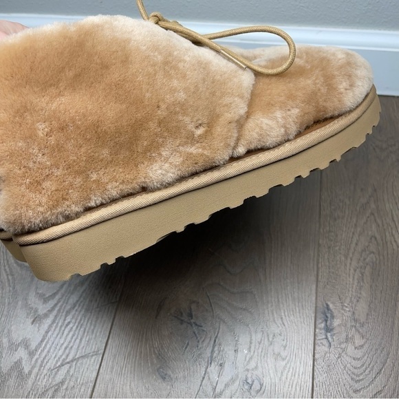 UGG Neumel Cozy Shearling Sheepskin Upper Boots Lace Up Camel Tan Size 11 Men’s - Picture 6 of 12